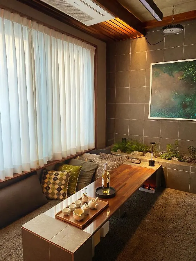 Viva La Vida - Seochon Private Apartment Seoul