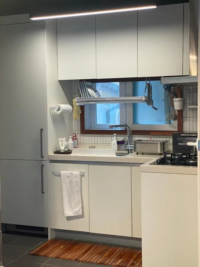 Viva La Vida - Seochon Private Apartment Seoul 0*,